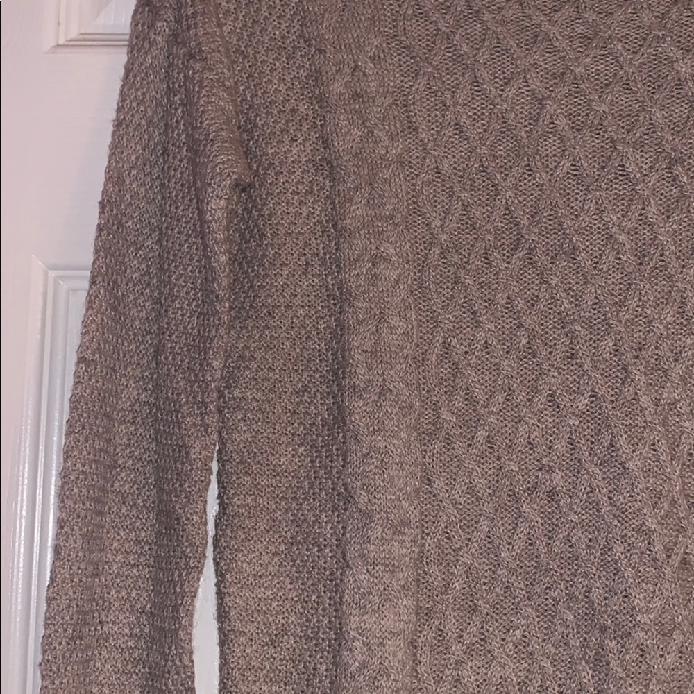american eagle basic sweater - Picture 3 of 4